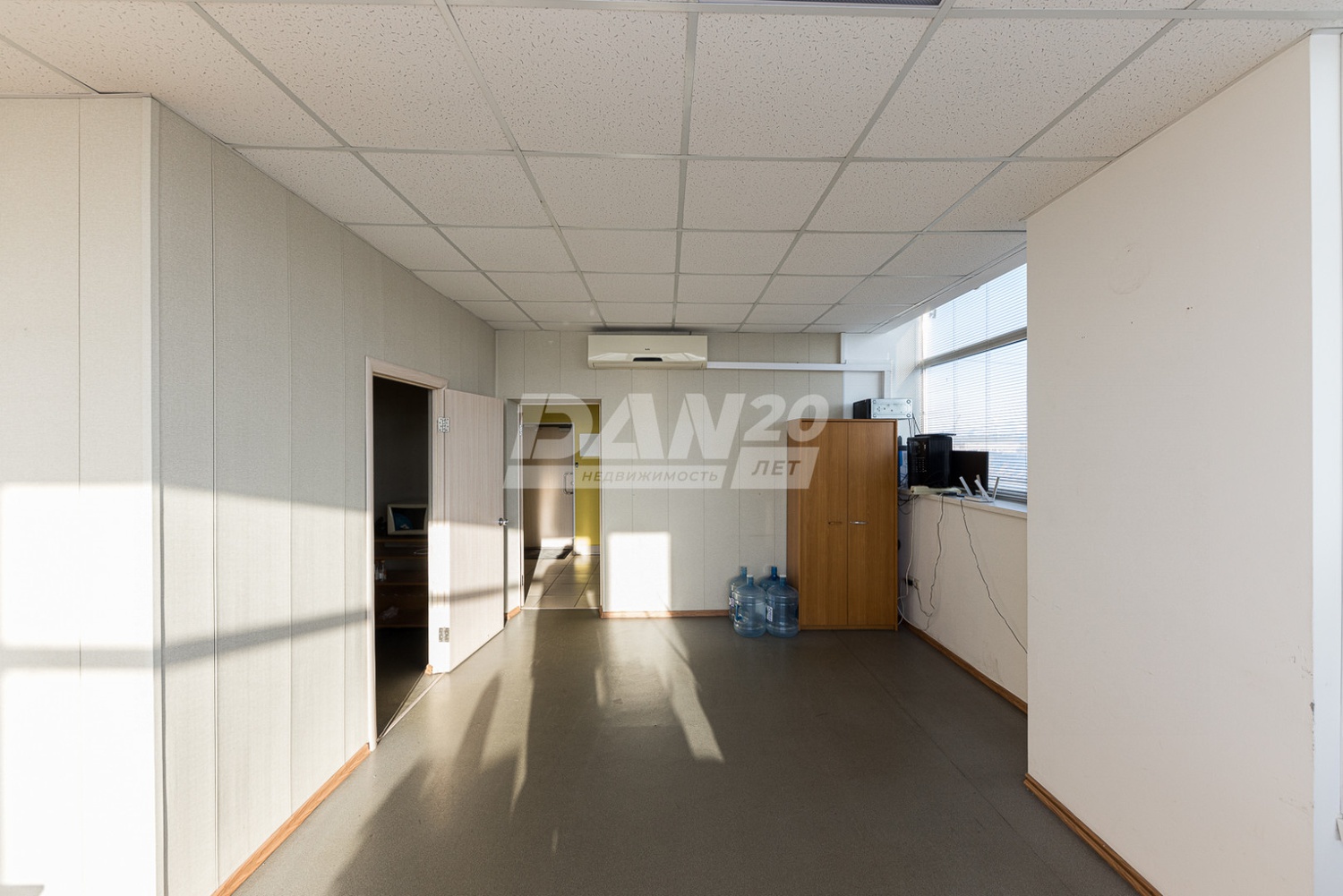 Офис 824,7 м²