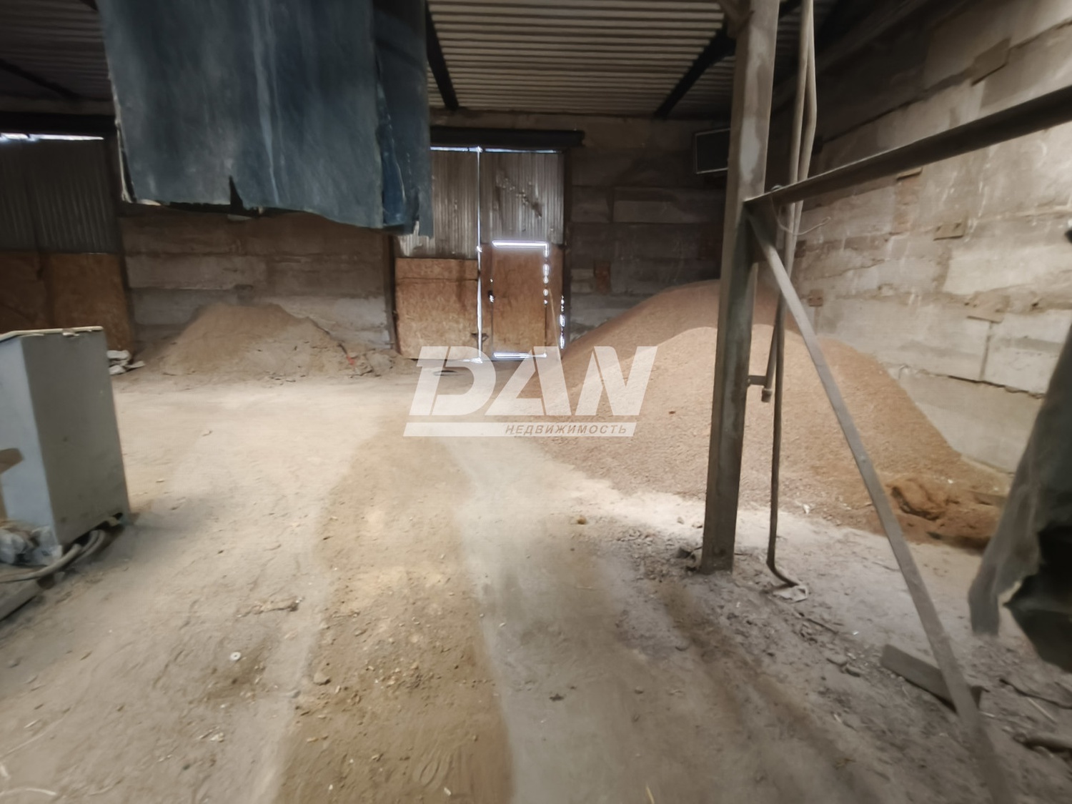 Производственное помещение 1627 м²