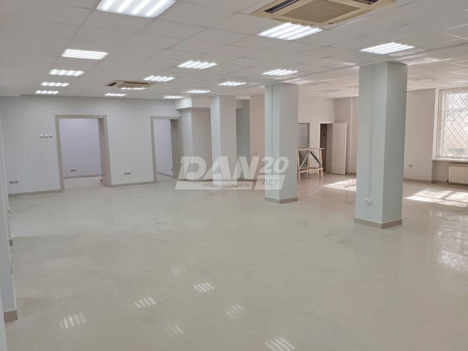 Торговое помещение 241 м²