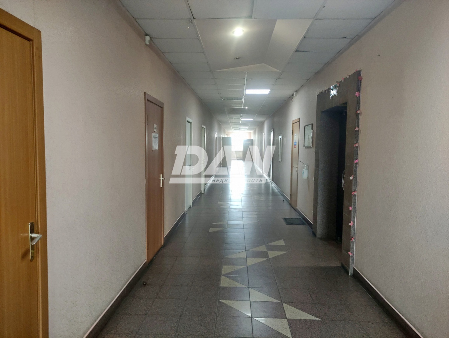 Офис 1030,2 м²