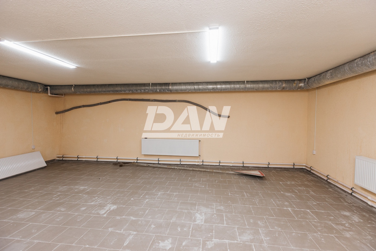Помещение свободного назначения 610 м²
