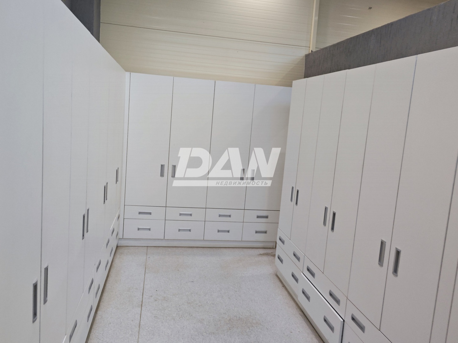 Помещение свободного назначения 953 м²