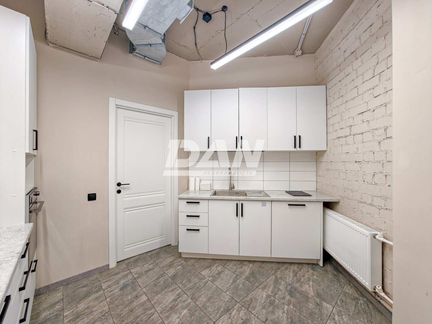Торговое помещение 321 м²