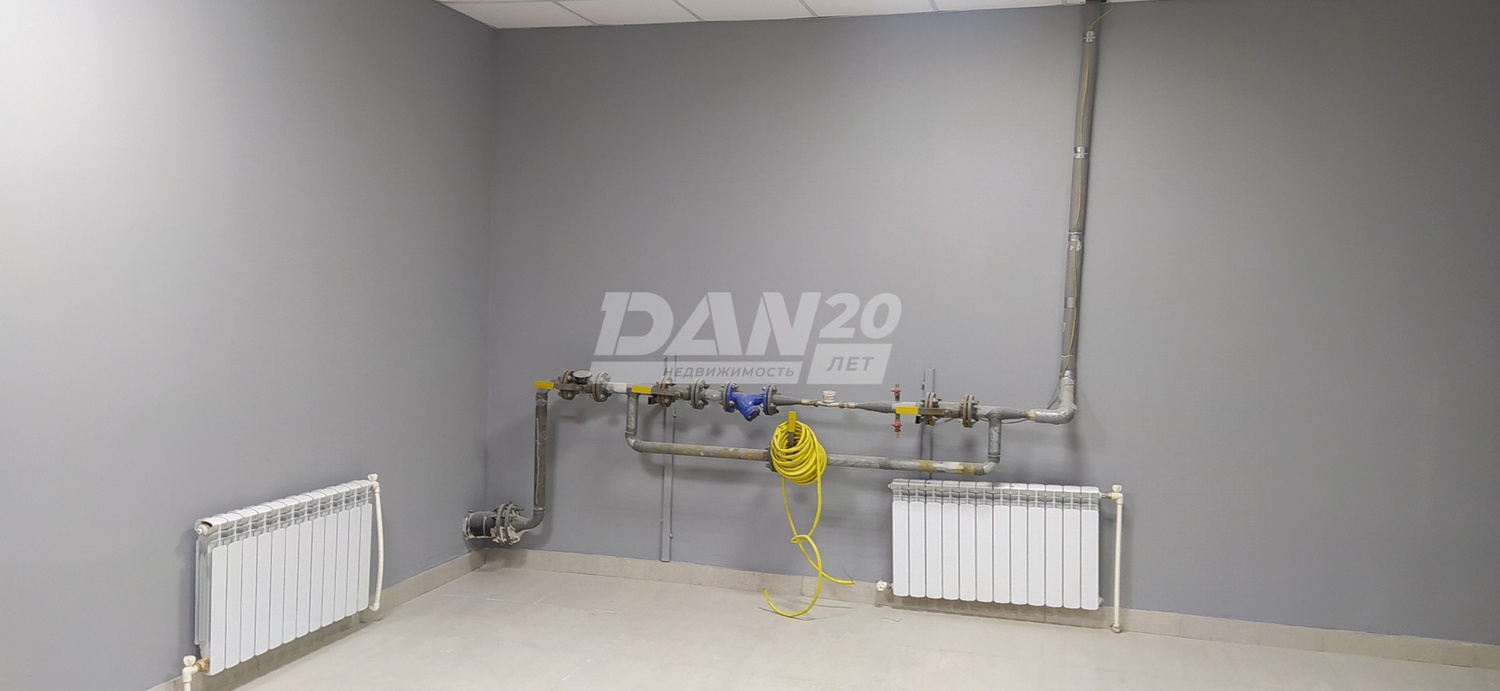 Помещение свободного назначения 215,2 м²
