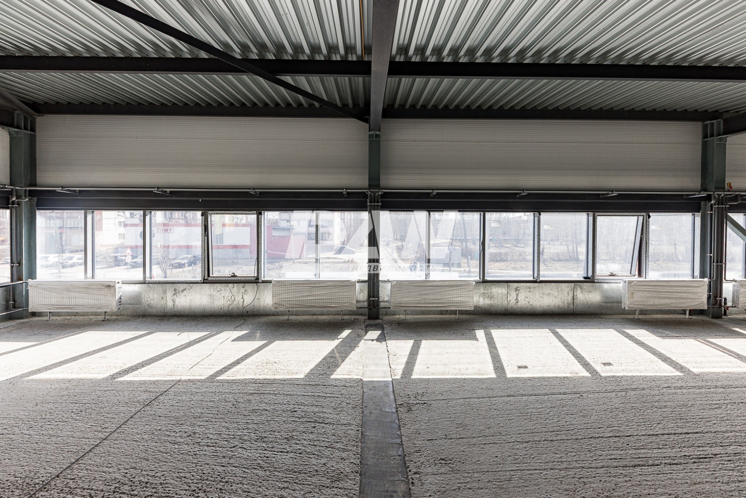 Торговое помещение 378,3 м²