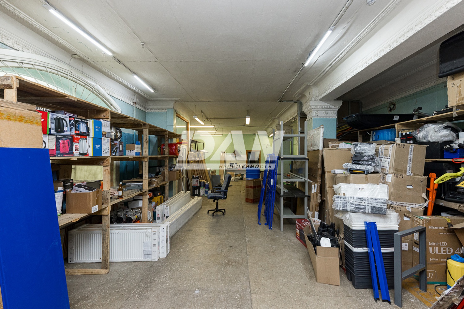 Помещение свободного назначения 353 м²