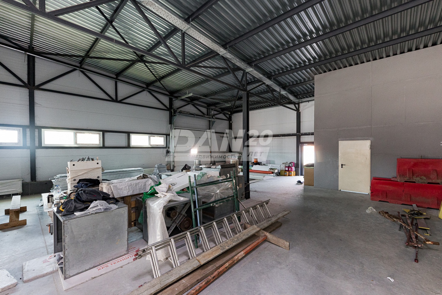 Торговое помещение 335 м²