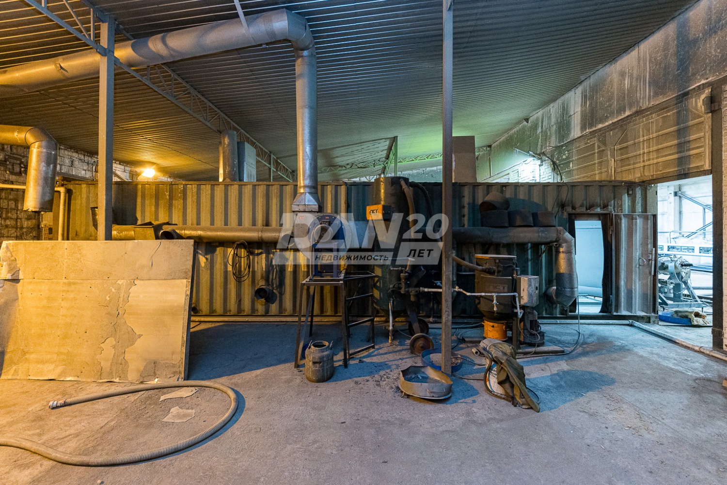 Производственное помещение 1200 м²