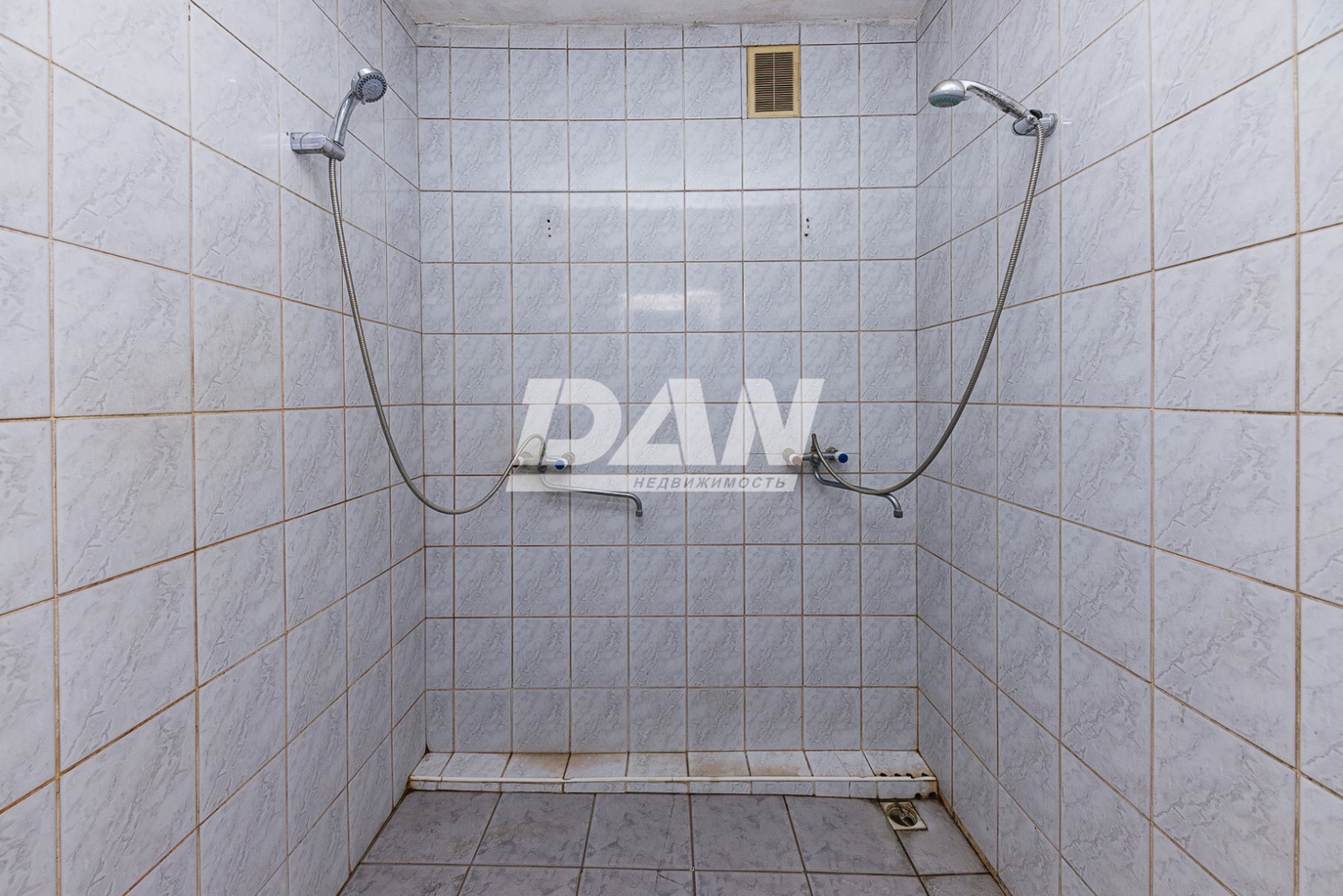 Торговое помещение 1625 м²