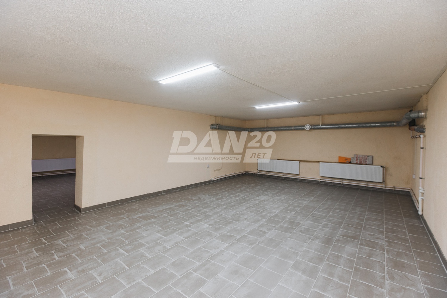 Помещение свободного назначения 610 м²