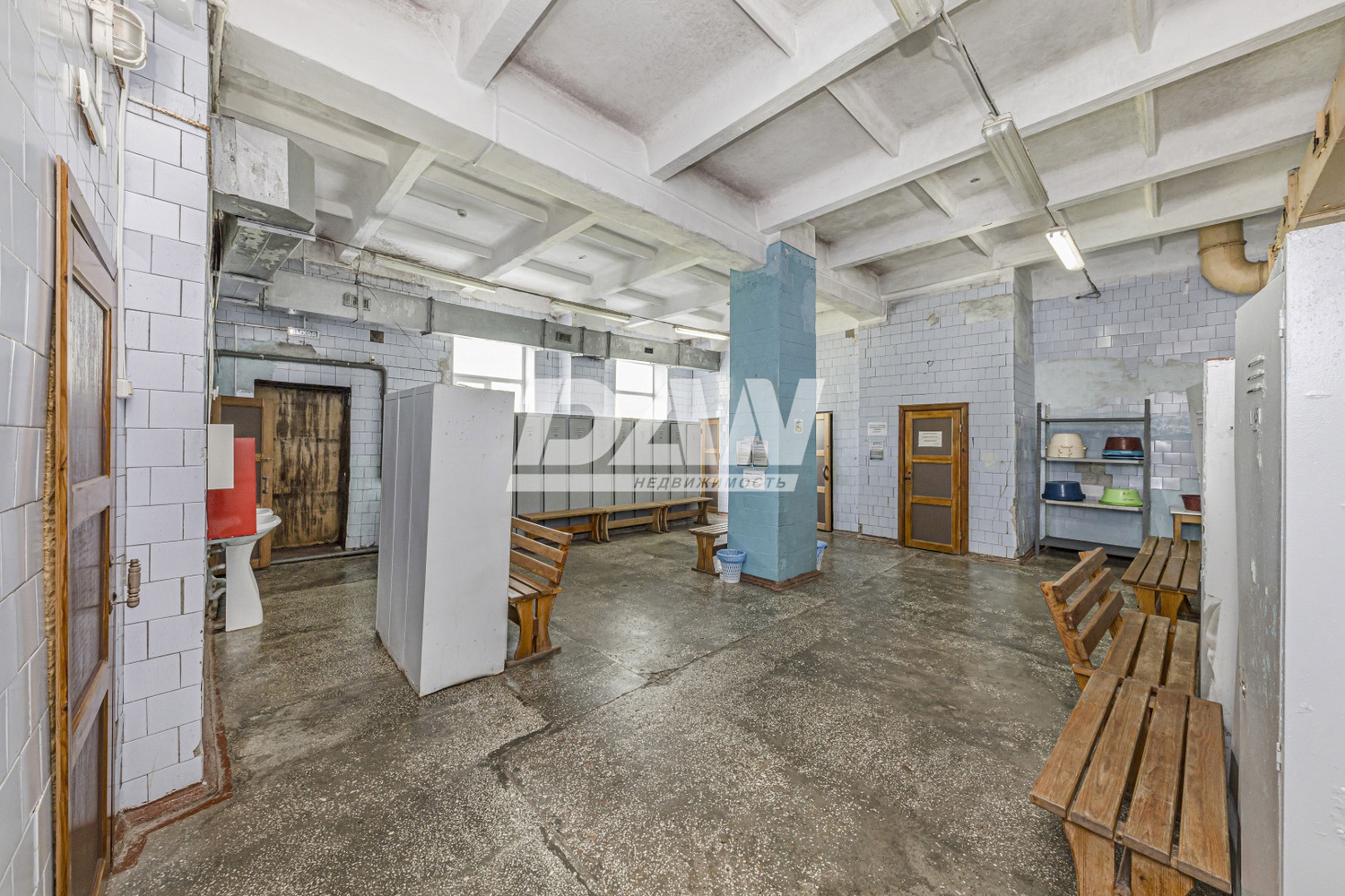 Помещение свободного назначения 818,6 м²