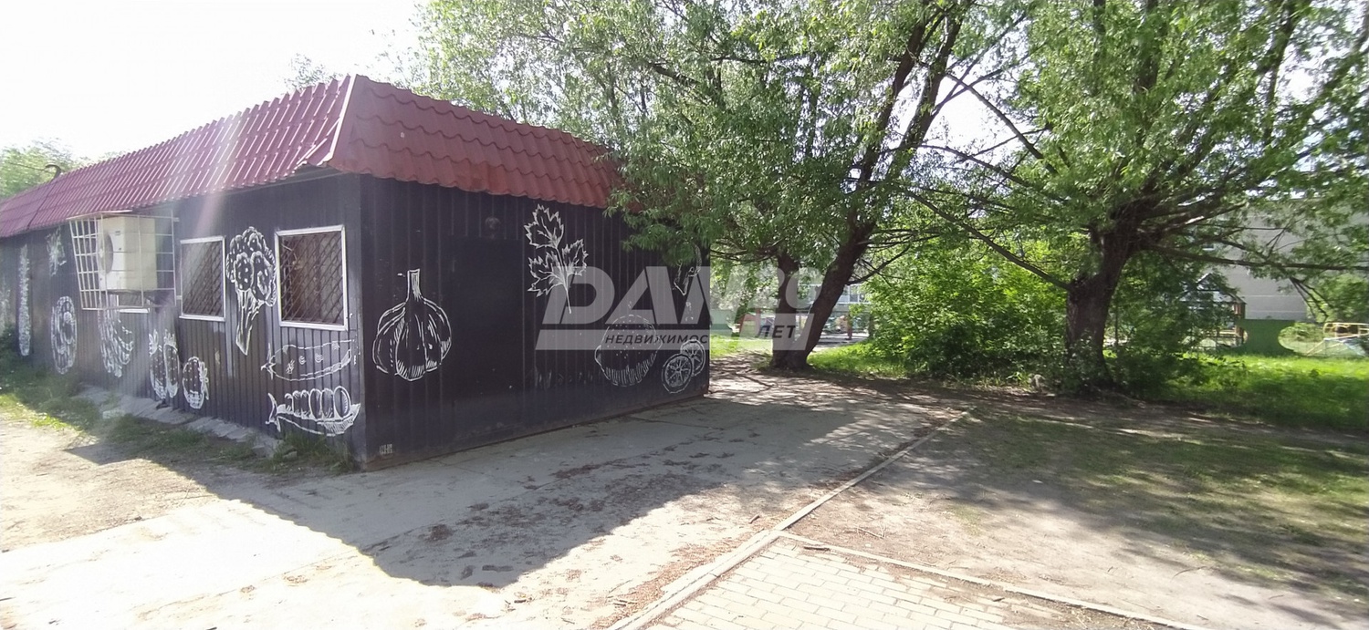 Земельный участок 100 м²
