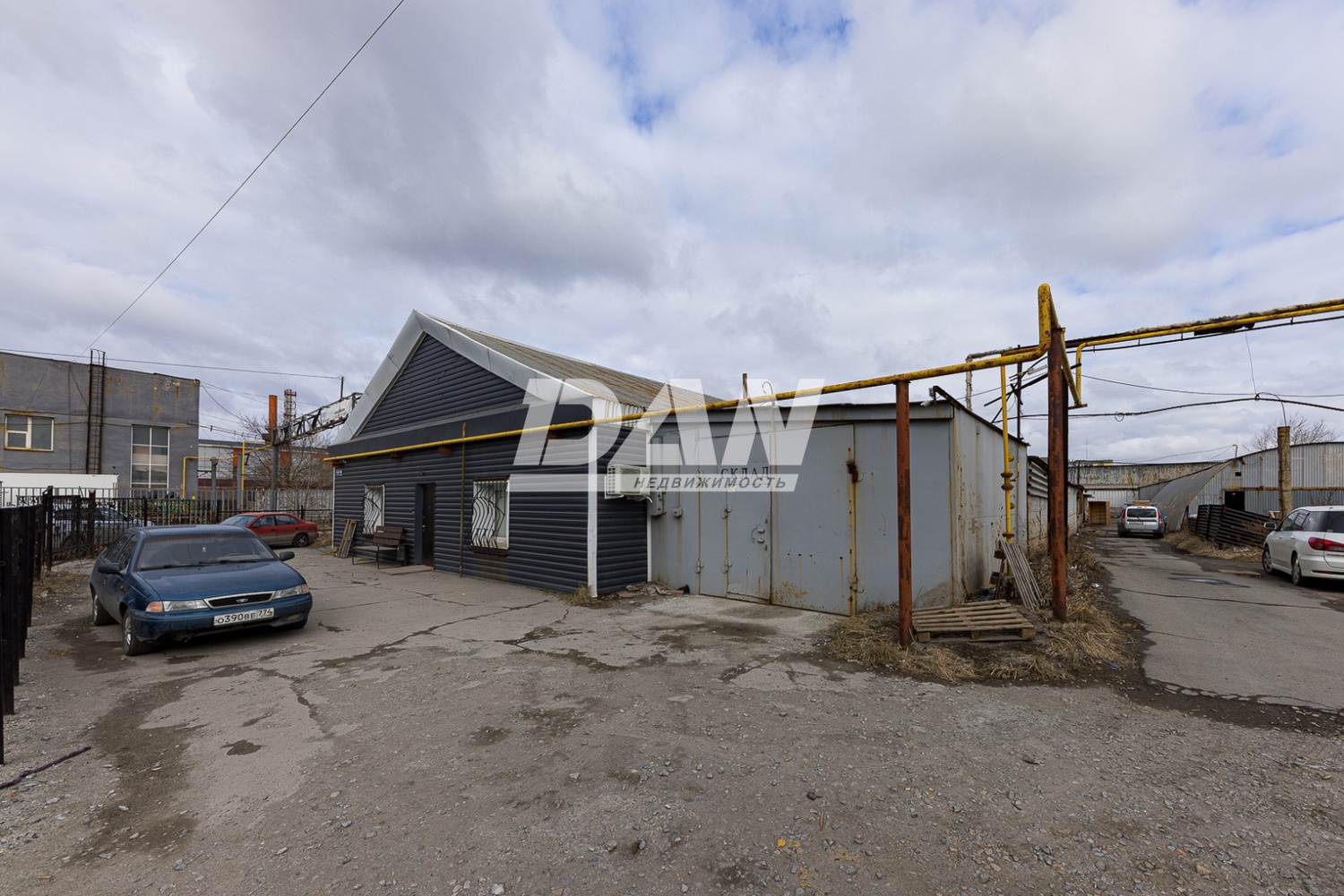 Производственное помещение 417 м²