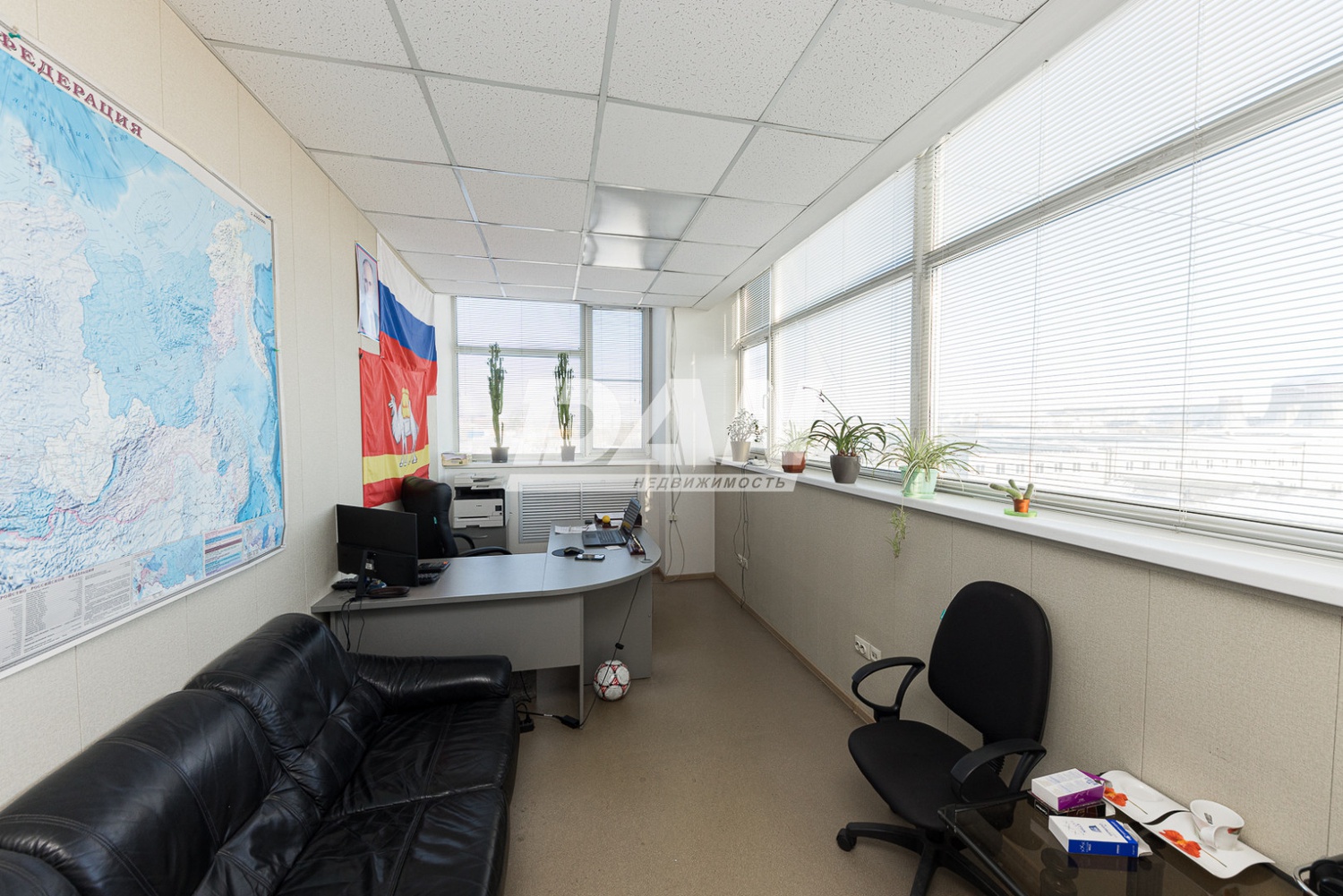 Офис 824,7 м²