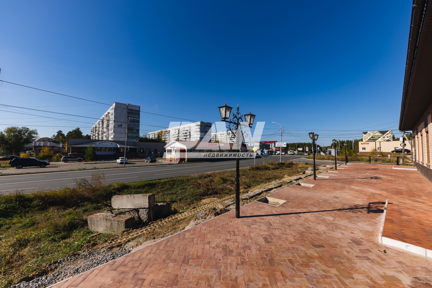 Торговая площадь 461 м²