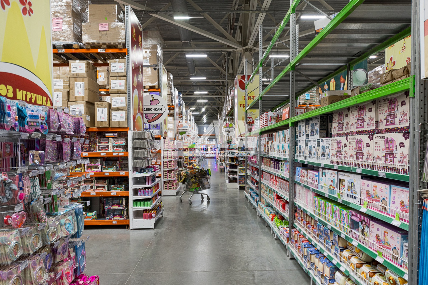 Склад 7102 м²