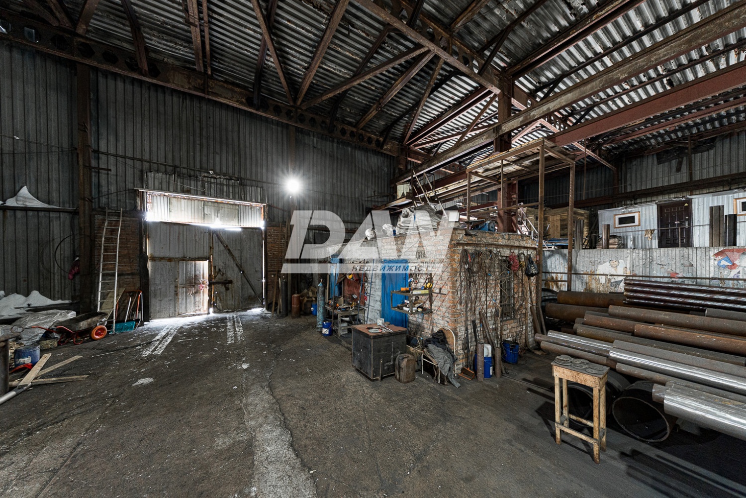 Производственное помещение 1902 м²