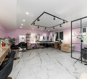 Торговая площадь, 56 м²