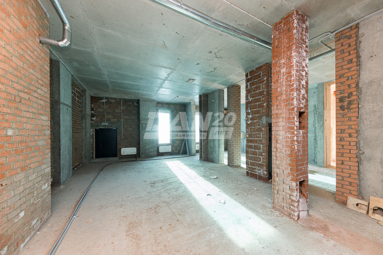 Торговая площадь 313,6 м²
