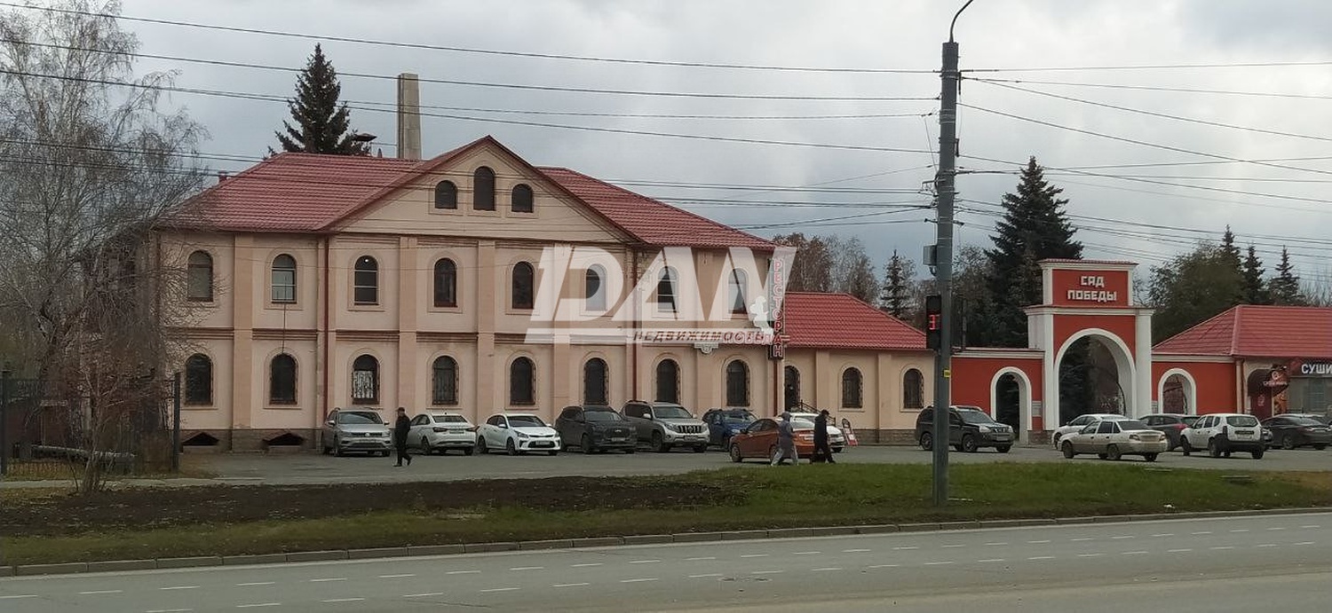 Помещение свободного назначения 587,8 м²