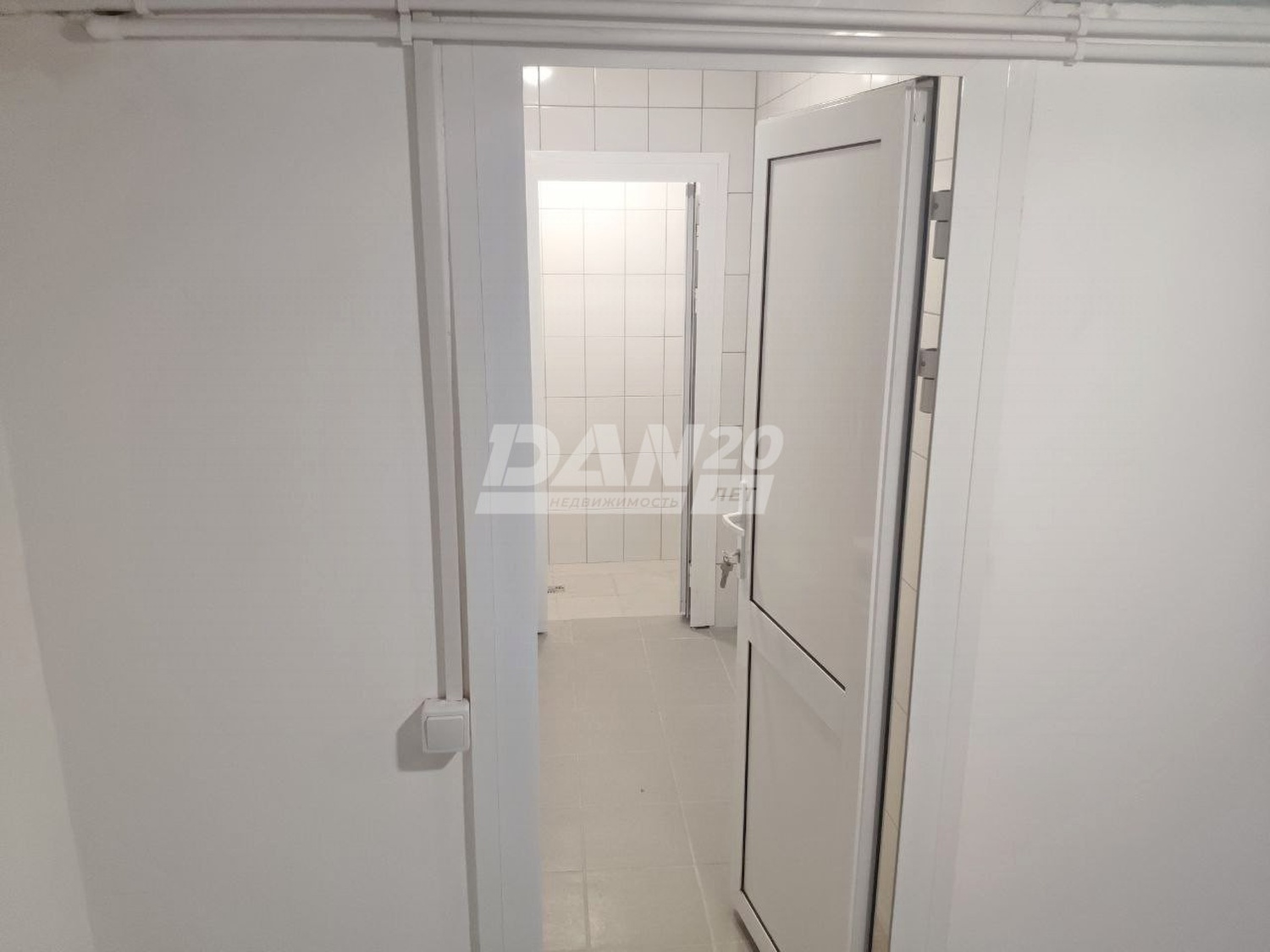 Склад 301 м²