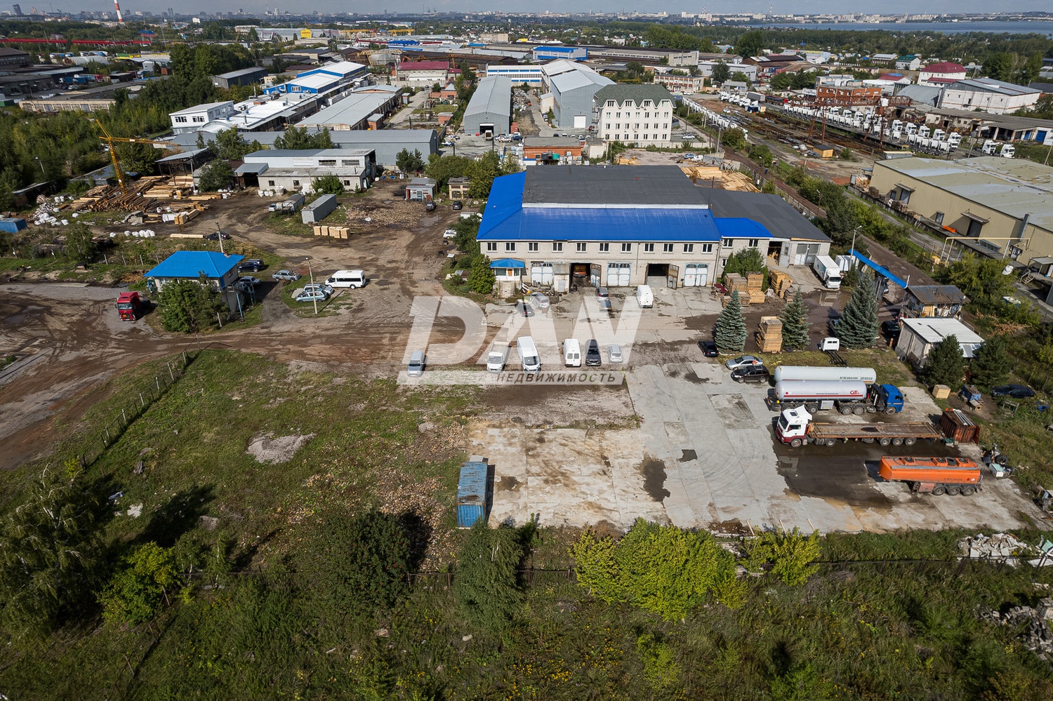 Производственное помещение 6460 м²