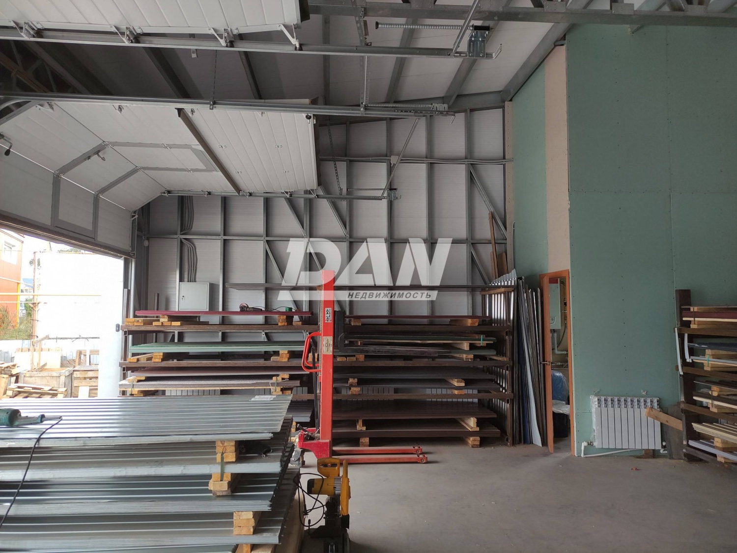 Помещение свободного назначения 1107 м²