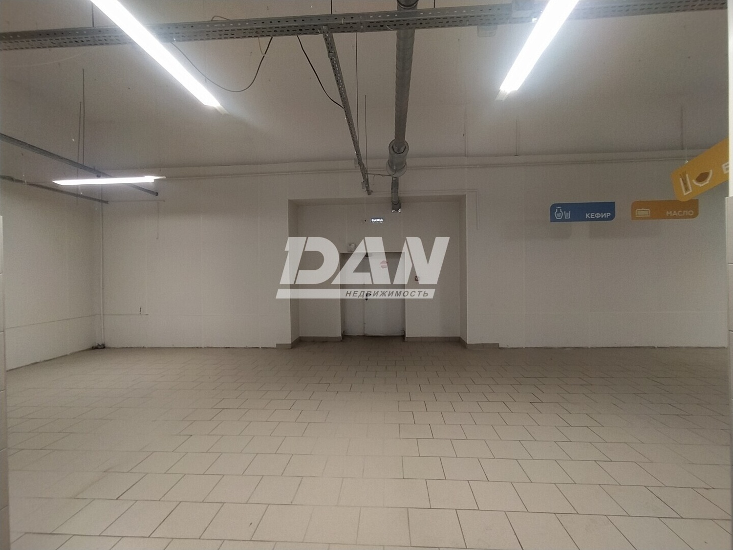 Торговое помещение 399 м²