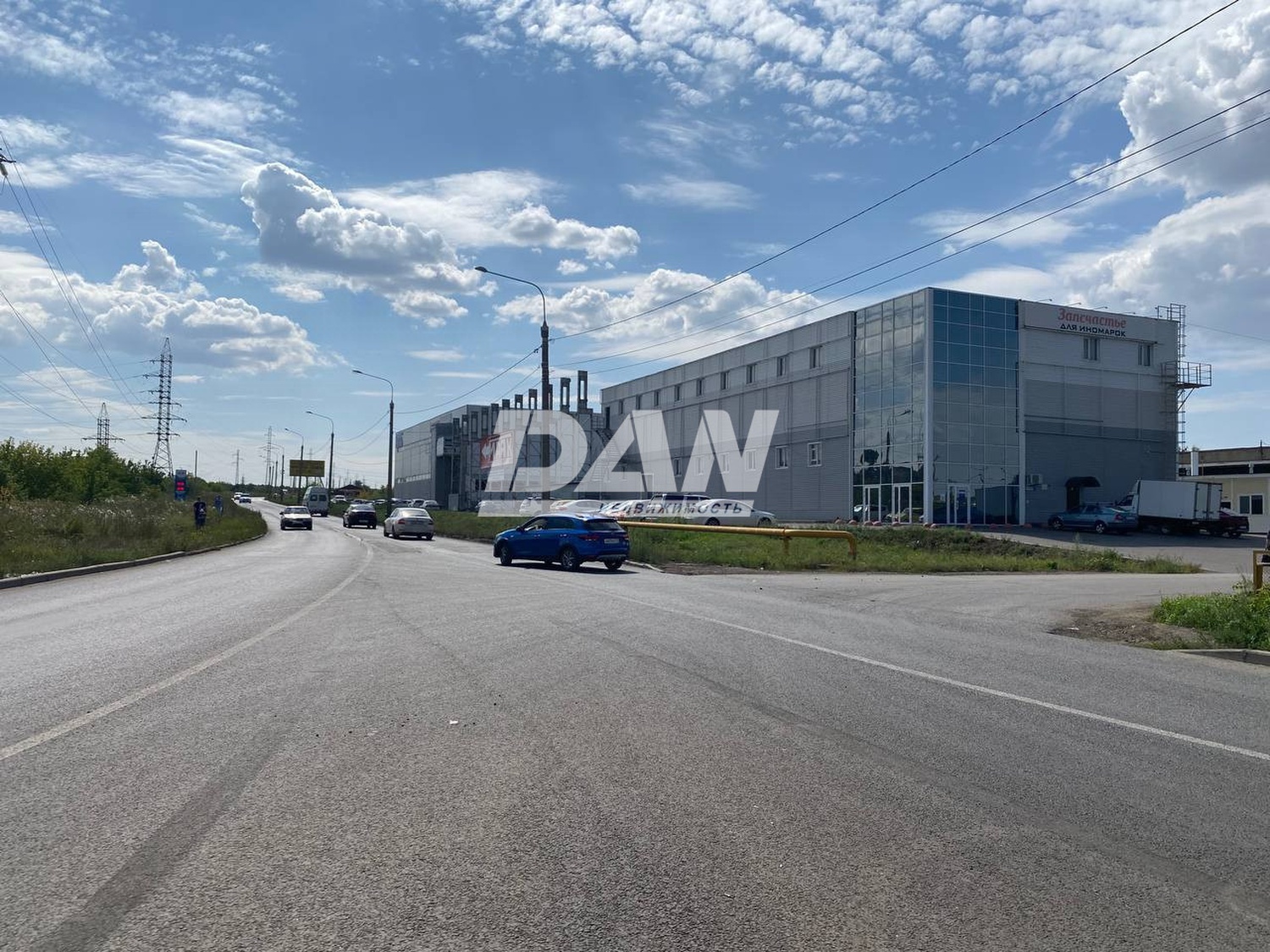 Торговое помещение 1000 м²