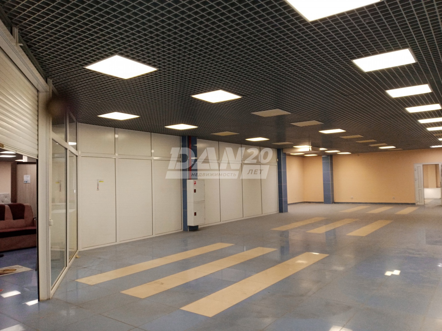Помещение свободного назначения 290 м²