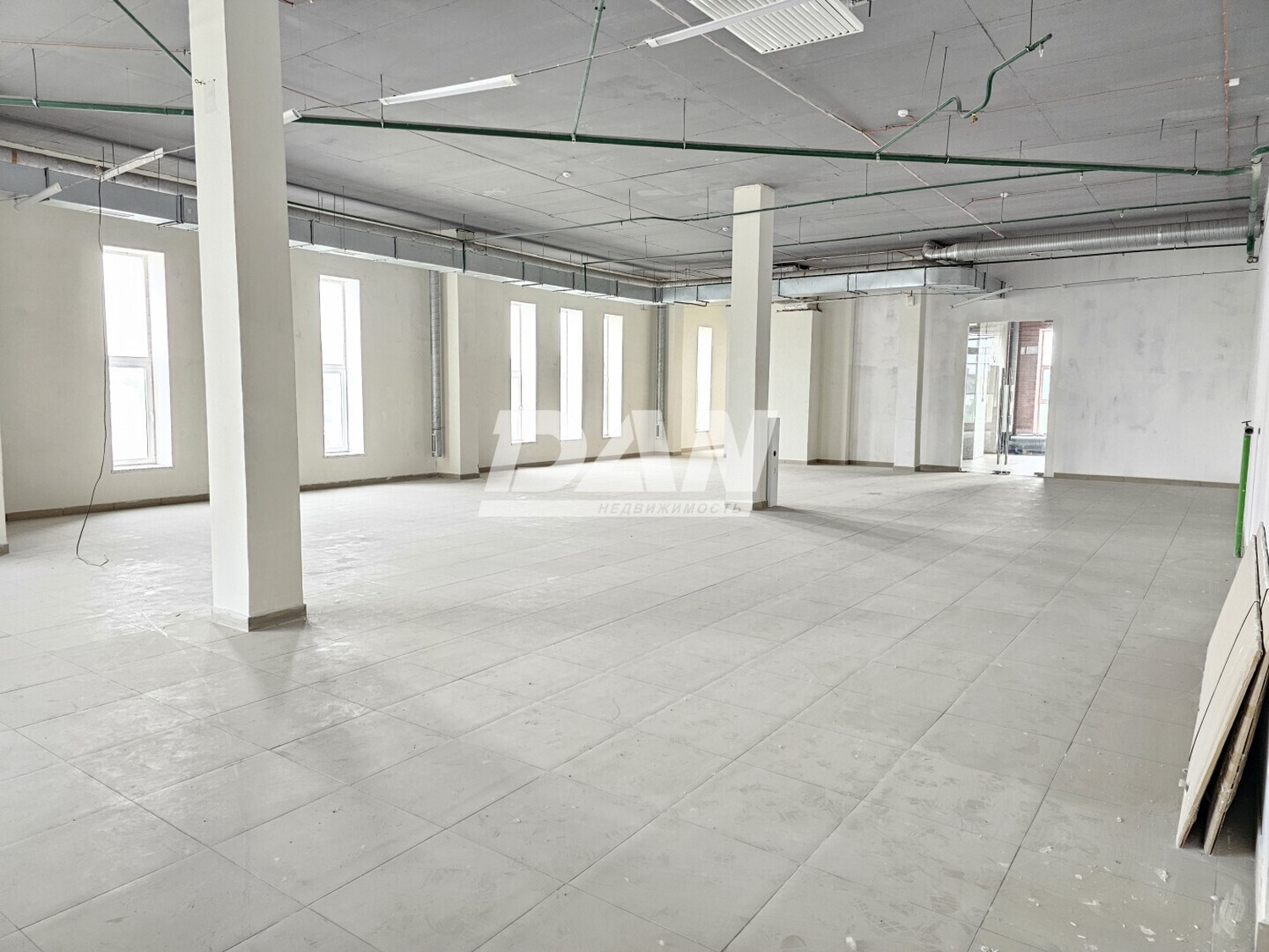 Помещение свободного назначения 356 м²