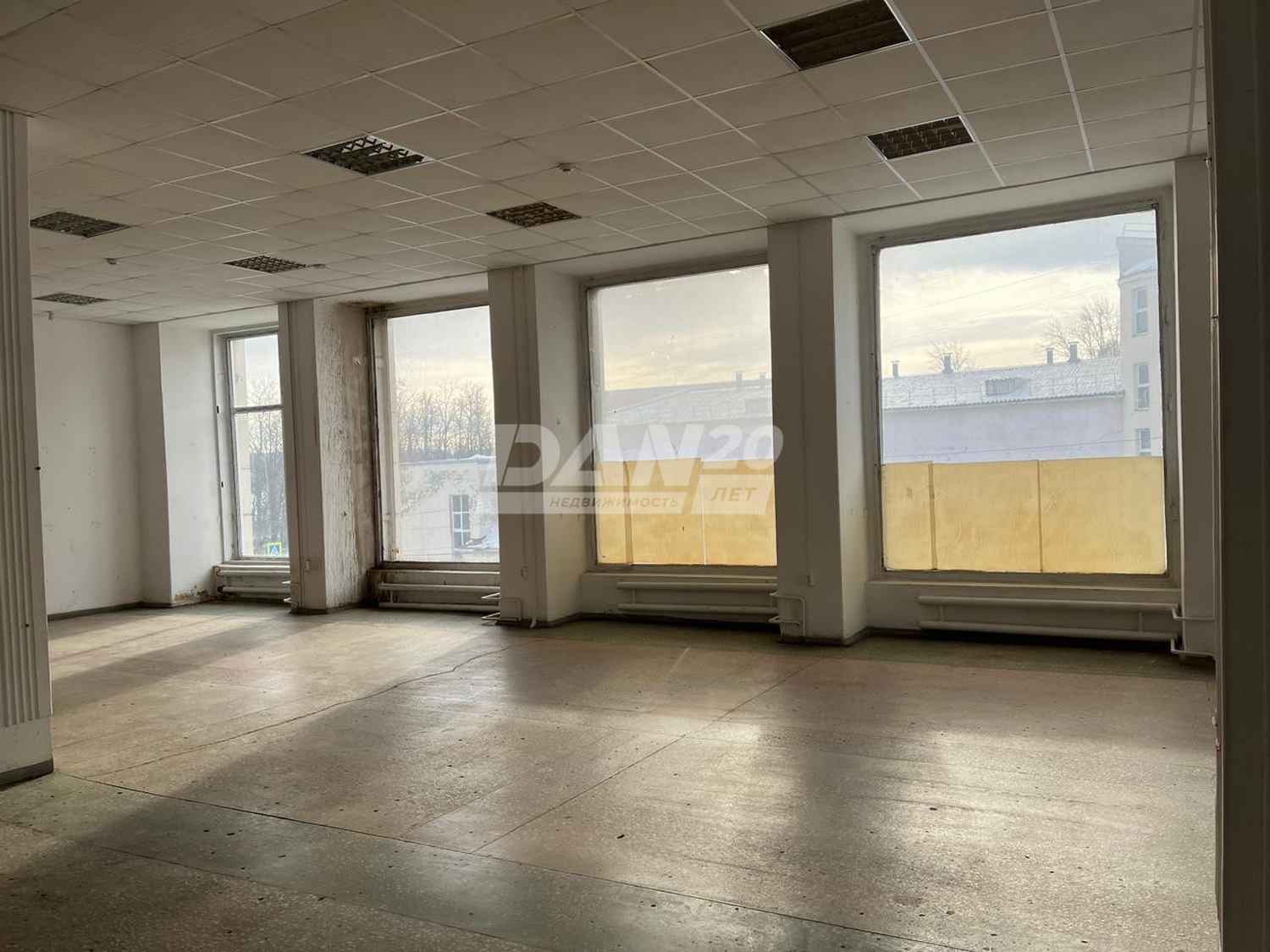 Помещение свободного назначения 450 м²