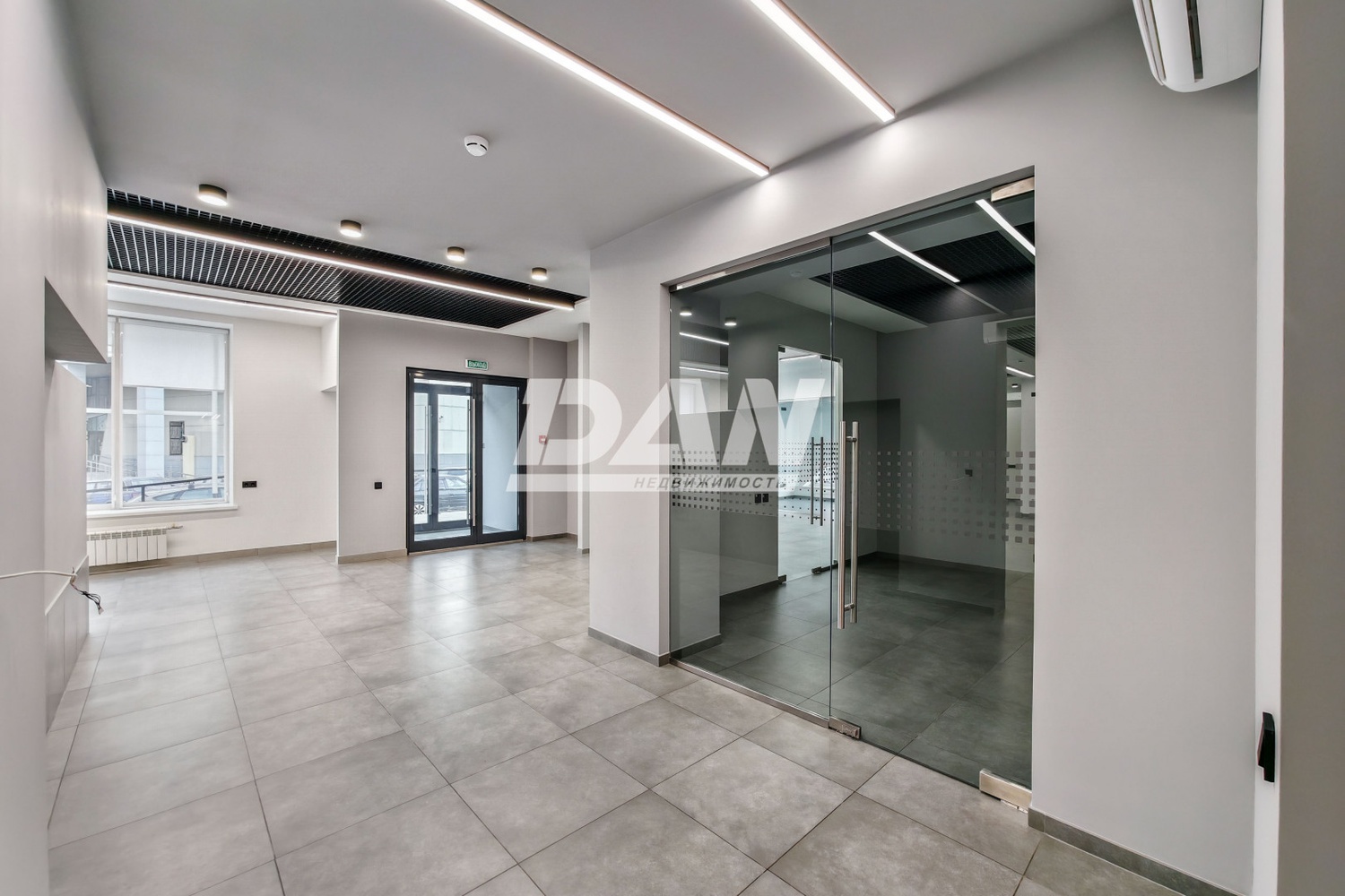 Торговое помещение 267,2 м²