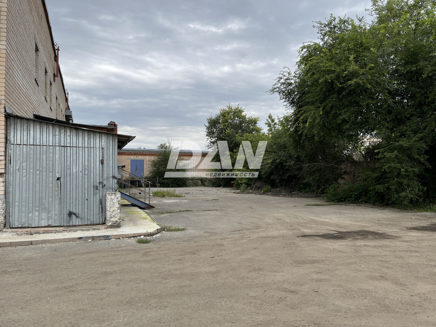 Торговое помещение 750 м²