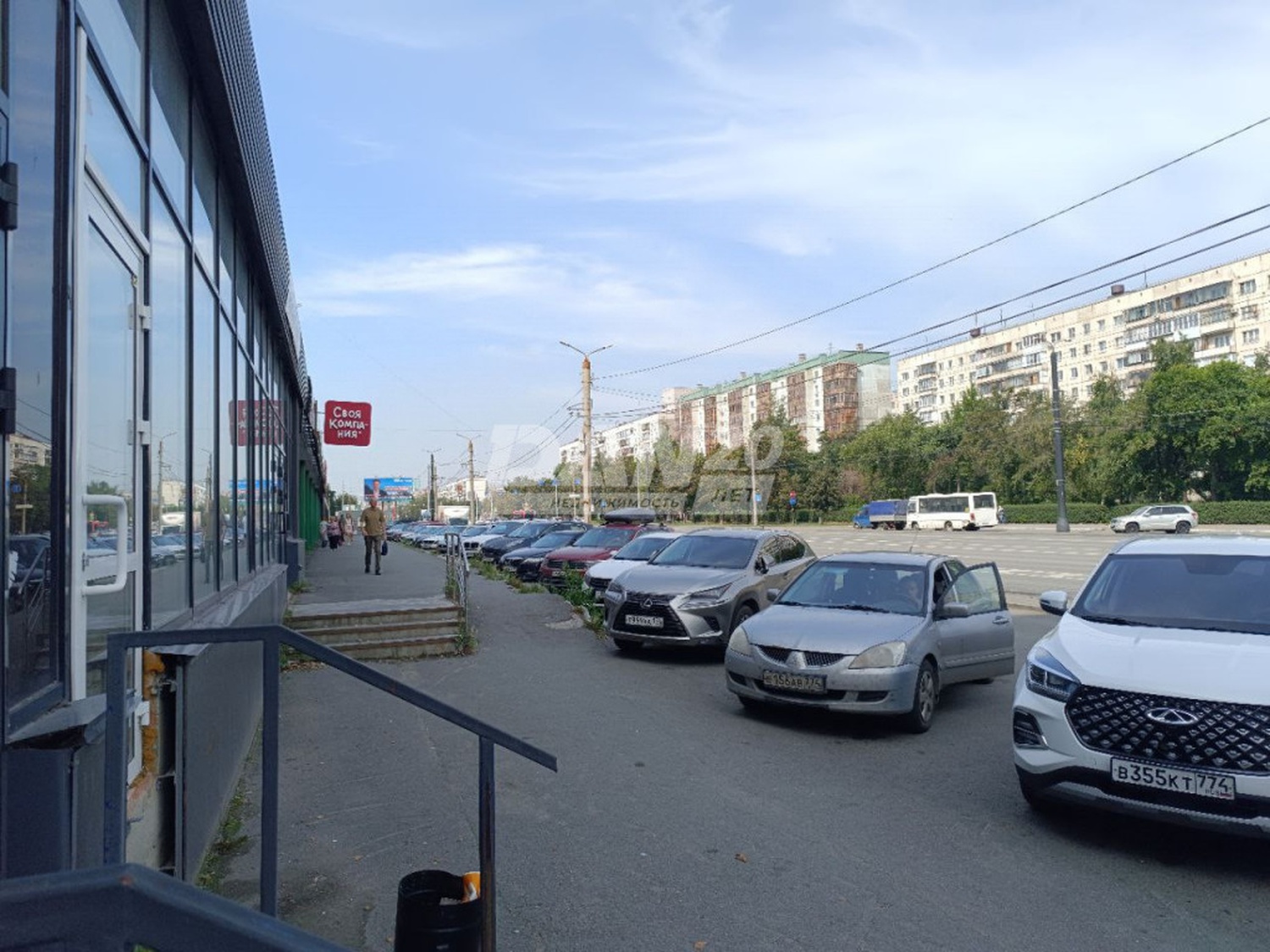 Торговое помещение 296 м²