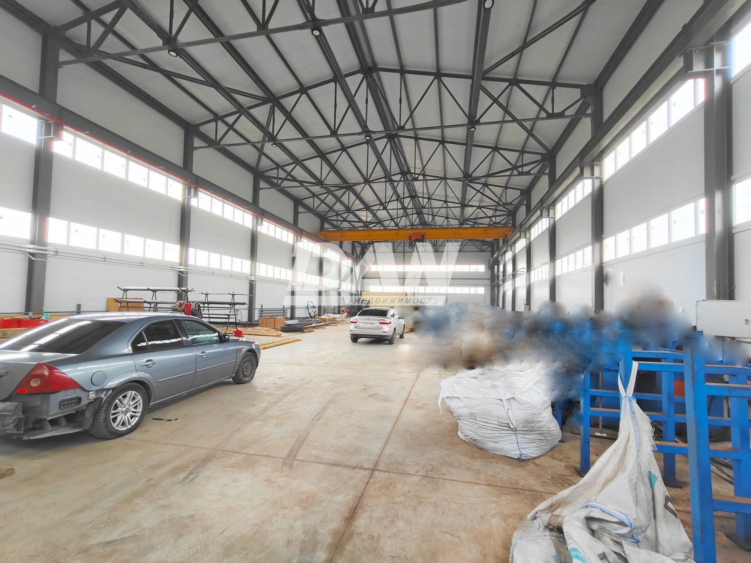 Производственное помещение 900 м²
