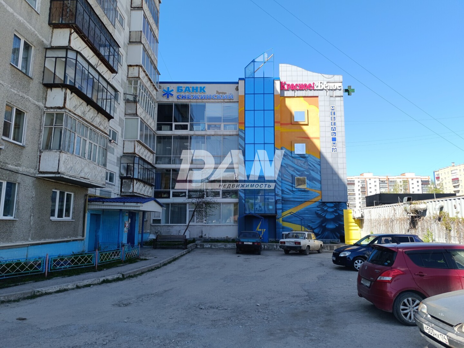 Помещение свободного назначения 407,9 м²