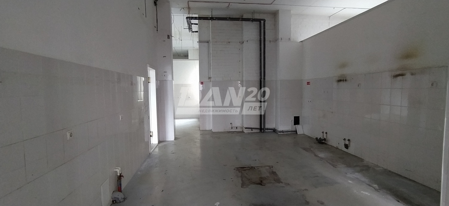 Помещение свободного назначения 347,5 м²