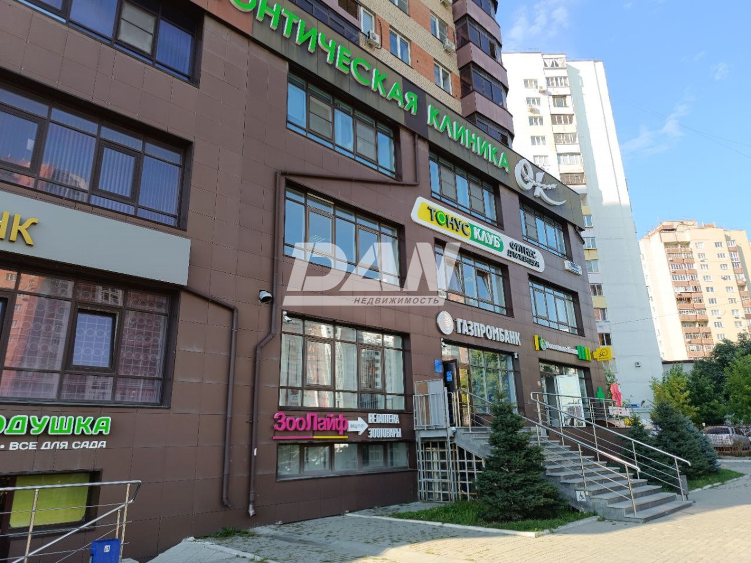 Торговое помещение 120 м²