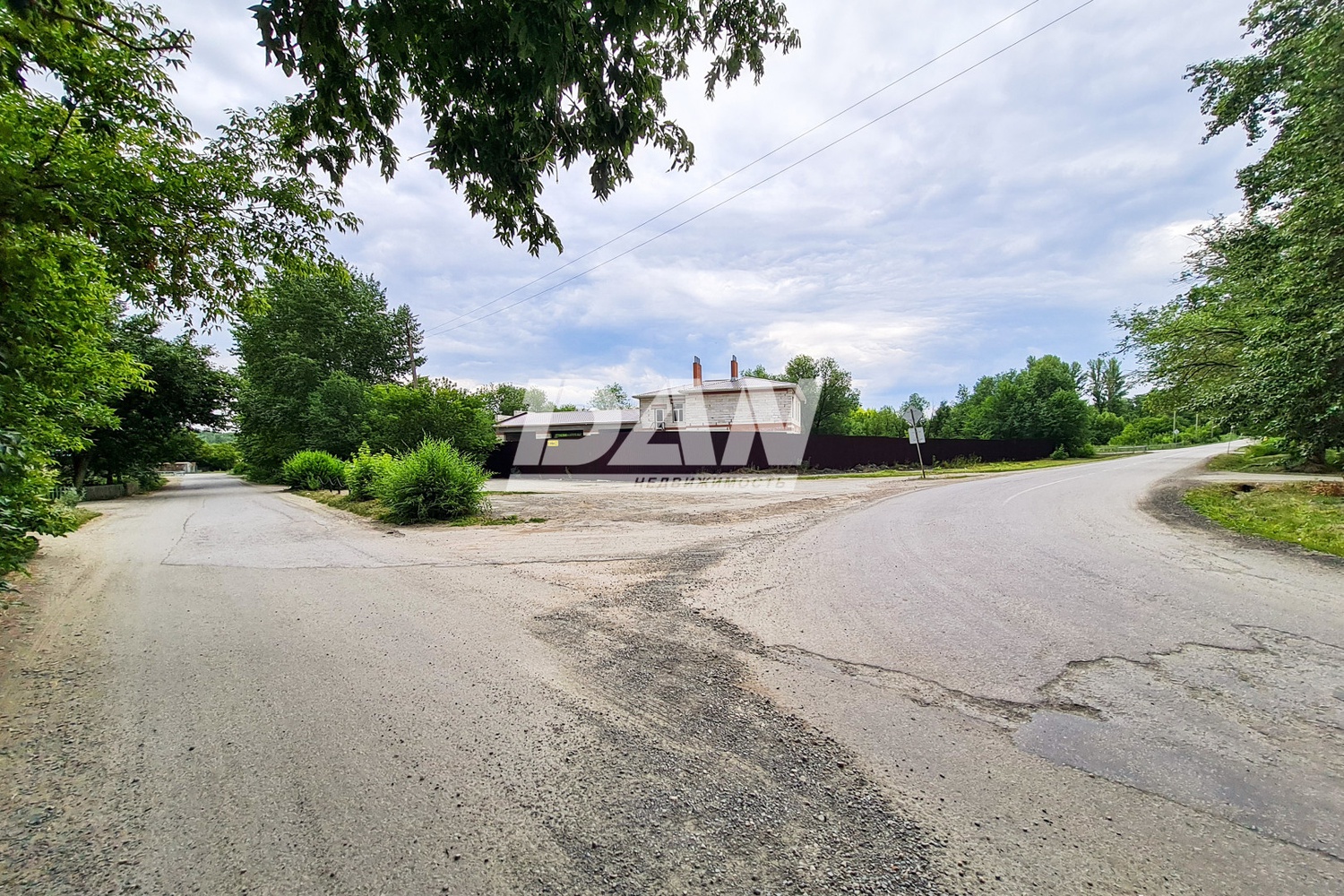 Помещение свободного назначения 1032 м²