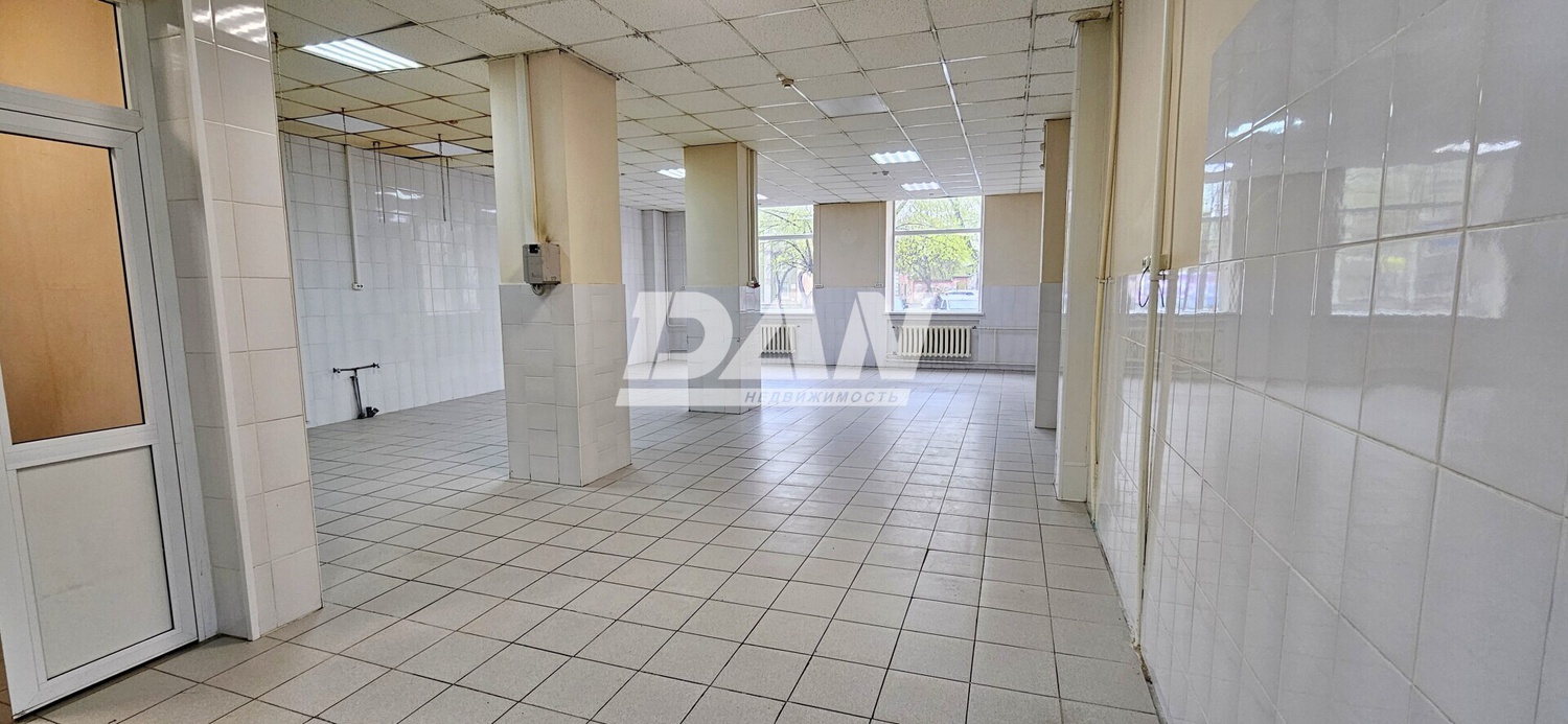 Торговая площадь 457 м²