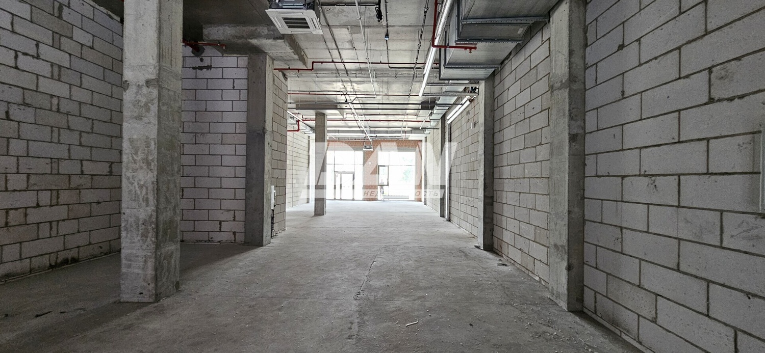 Торговое помещение 214,8 м²