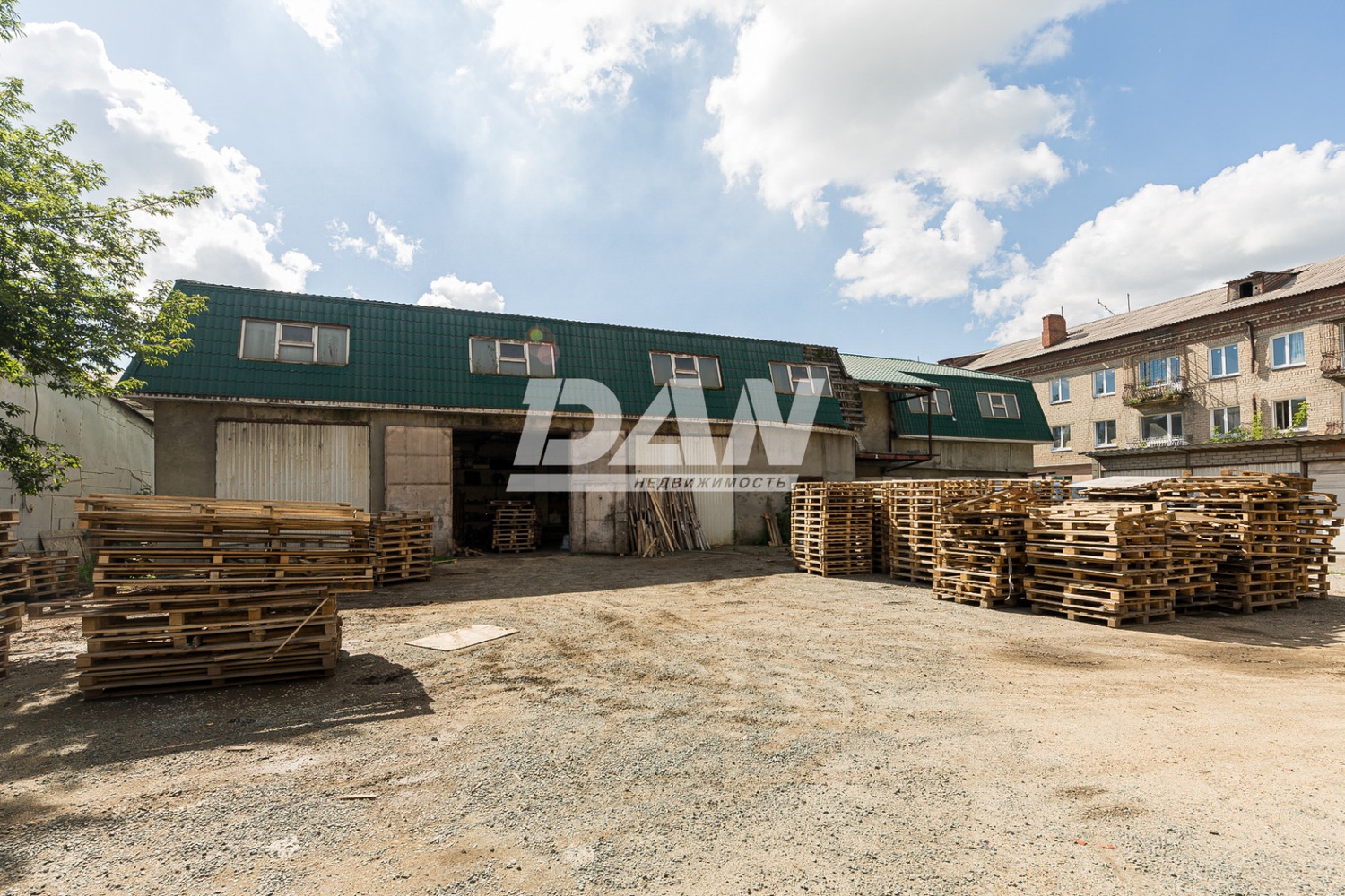 Земельный участок 1500 м²