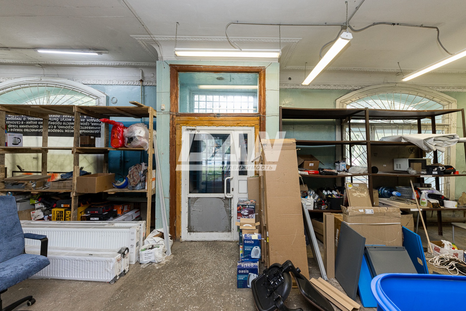 Помещение свободного назначения 353 м²