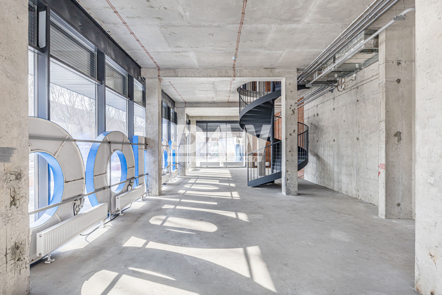 Торговая площадь 459,6 м²