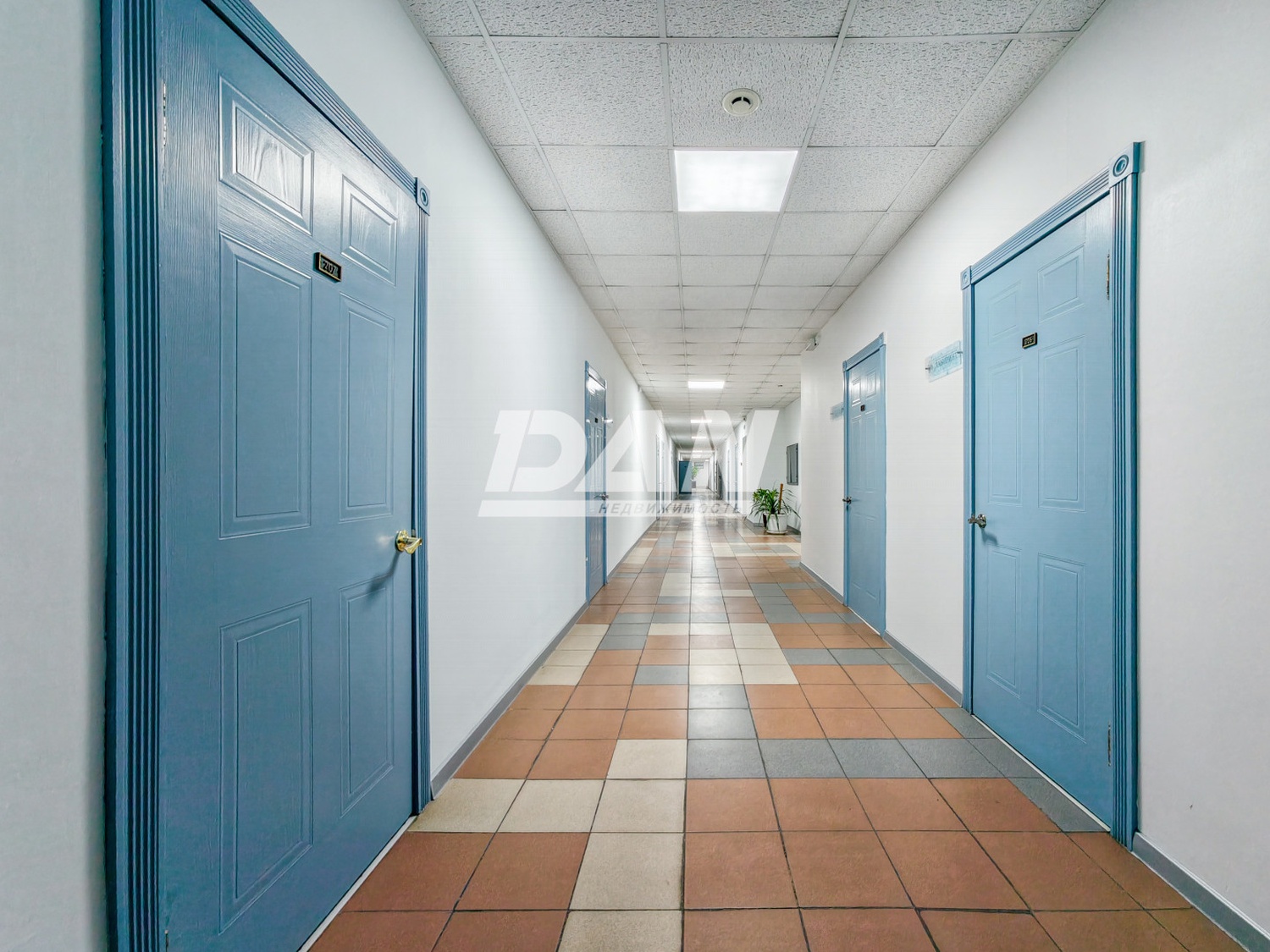 Офис 1050,9 м²