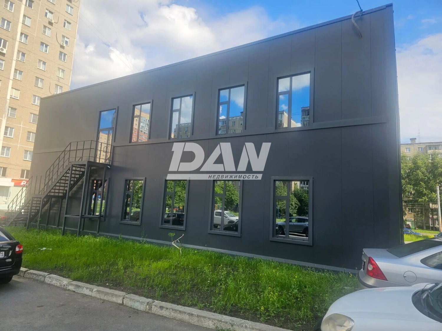 Помещение свободного назначения 700 м²