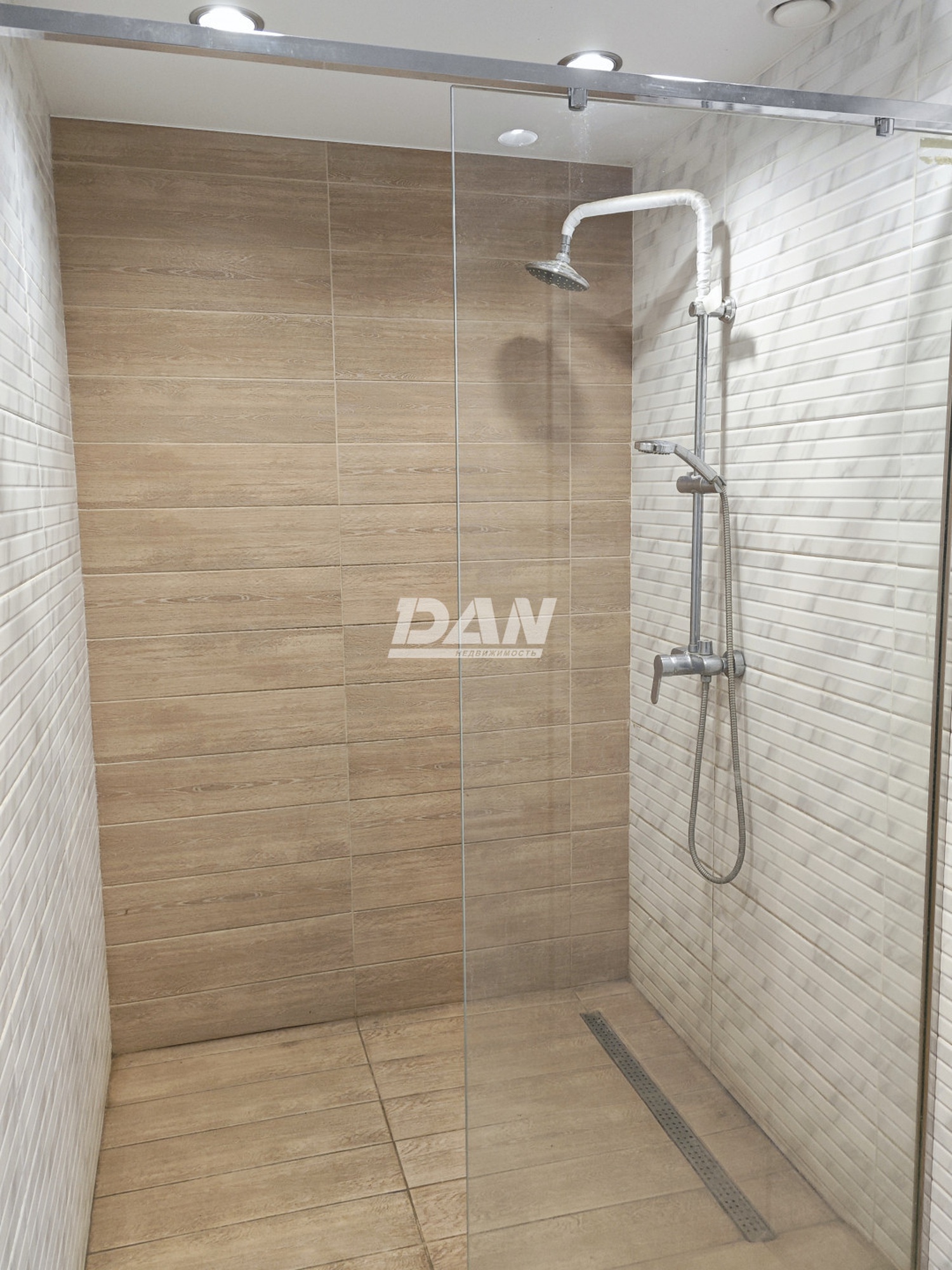 Помещение свободного назначения 953 м²