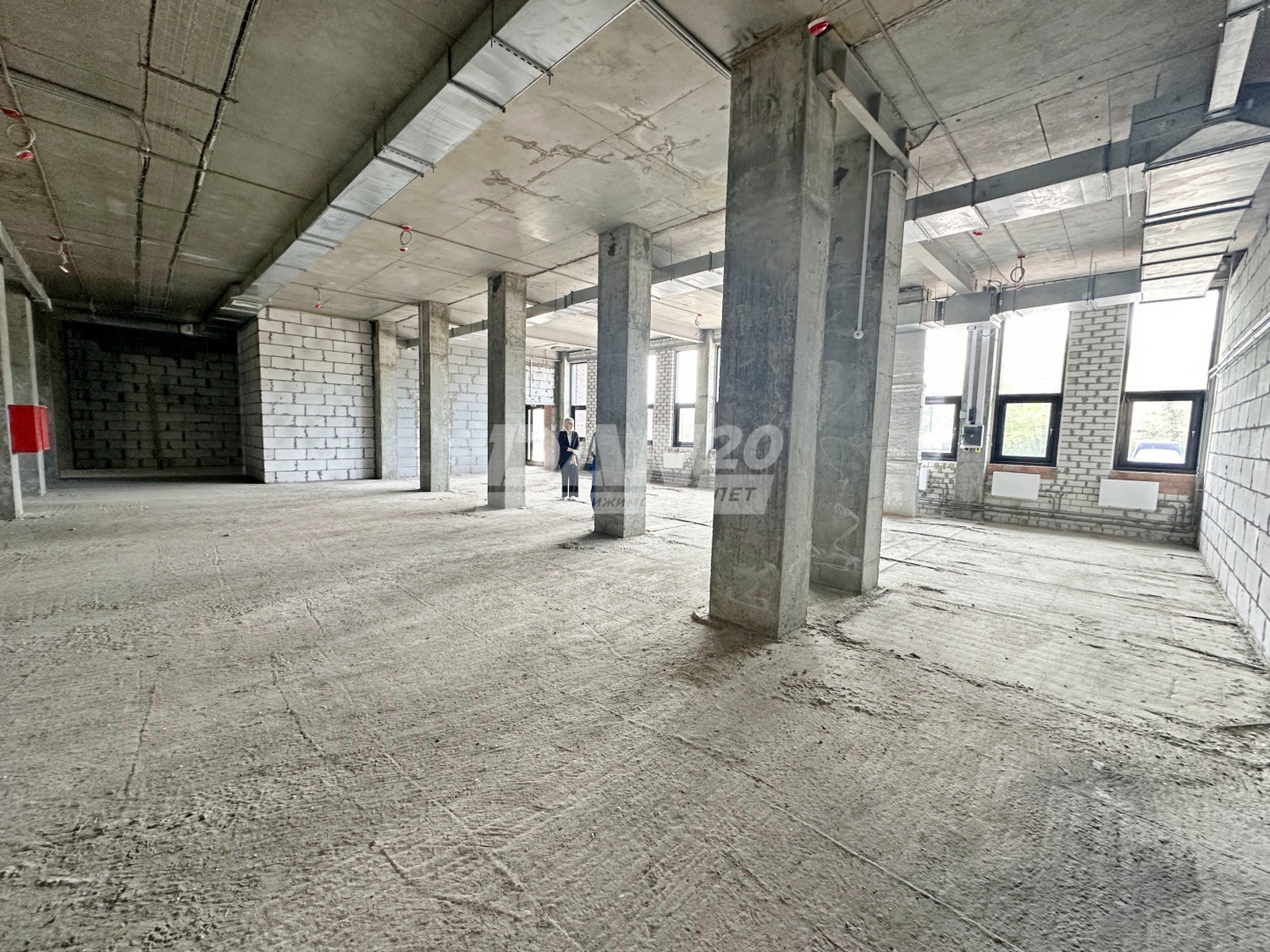 Торговое помещение 270 м²