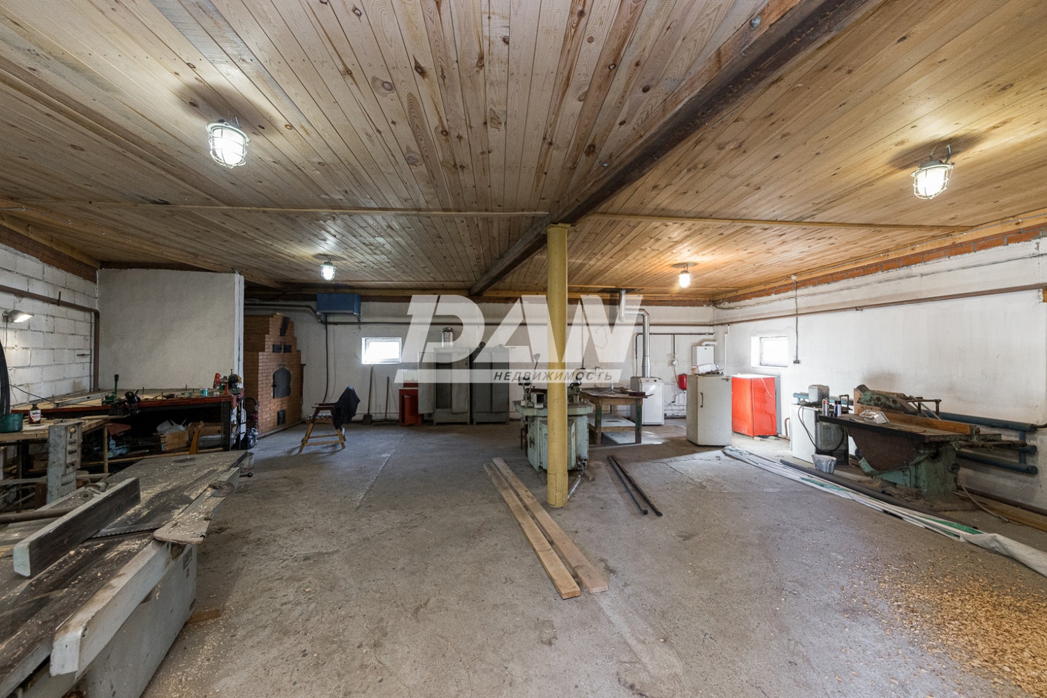 Производственное помещение 1032 м²